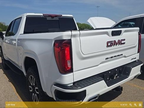 Used 2024 GMC Sierra 1500 AT4 w/ Technology Package AWD/4WD image 3
