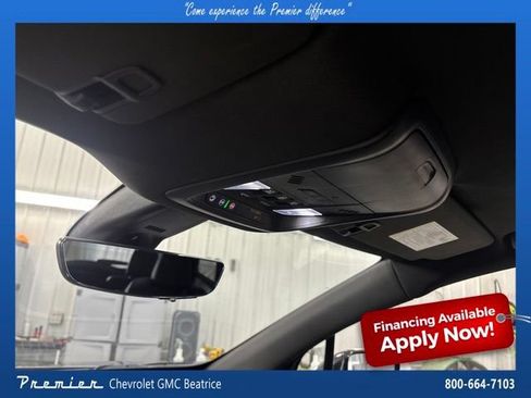 Used 2023 Buick Enclave Avenir AWD/4WD image 23