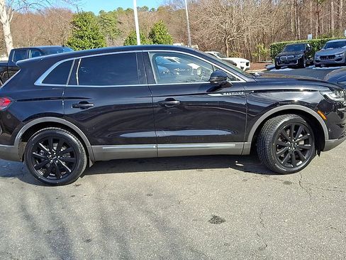 Used 2022 Lincoln Nautilus Reserve image 9