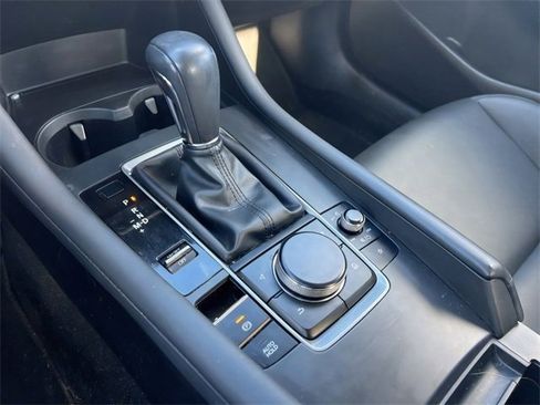 Used 2021 MAZDA MAZDA3 s image 13