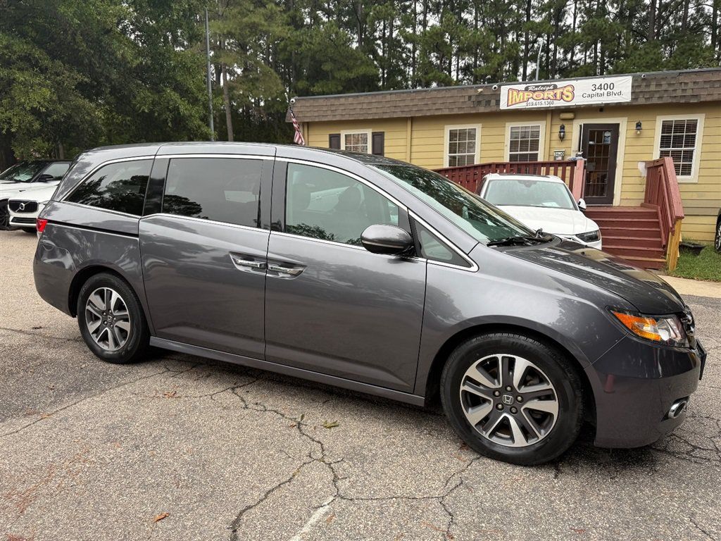 Used 2016 Honda Odyssey Touring image 4