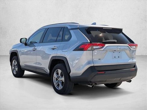 Used 2025 Toyota RAV4 LE image 7