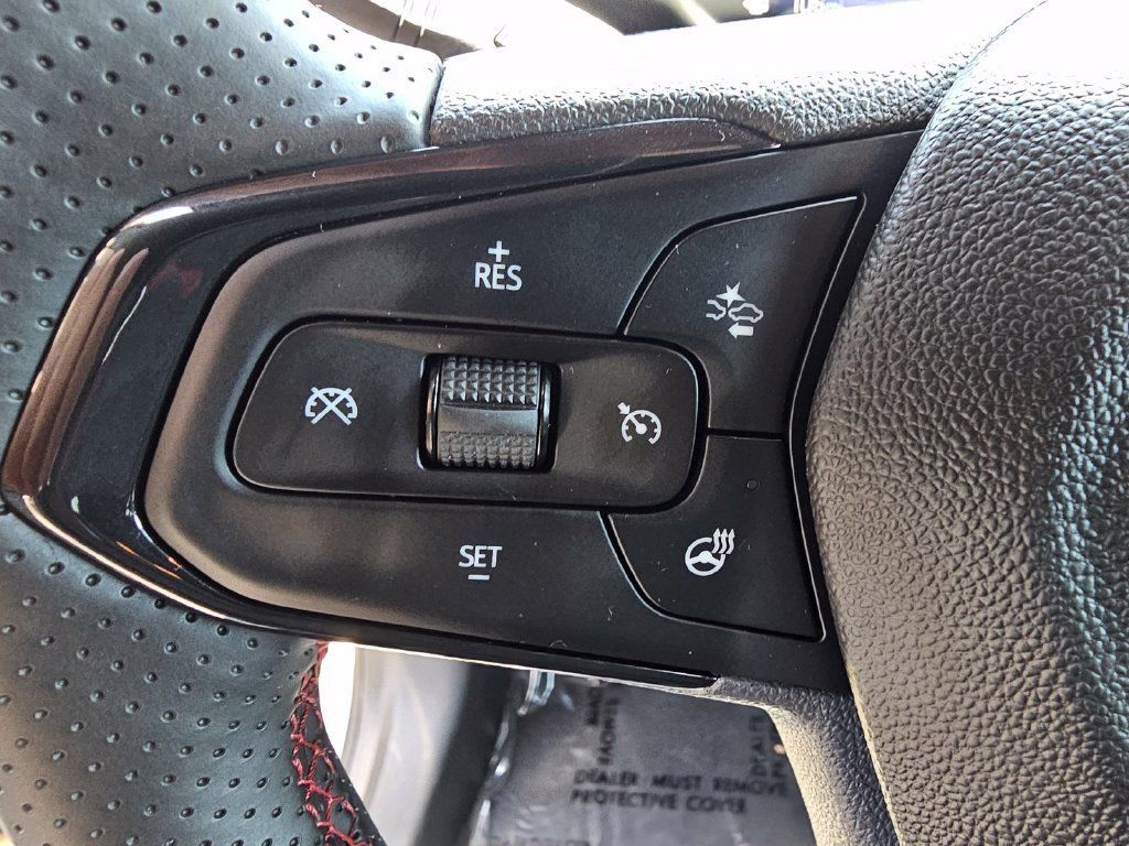 New 2026 Chevrolet Trax RS w/ Sunroof Package FWD image 23