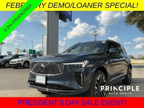 New 2026 Volvo XC90 B5 Plus w/ Protection Package Premier image 5