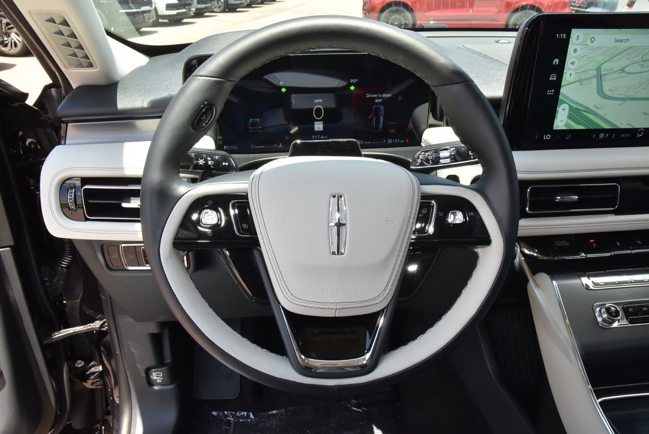 New 2026 Lincoln Aviator 2WD image 23