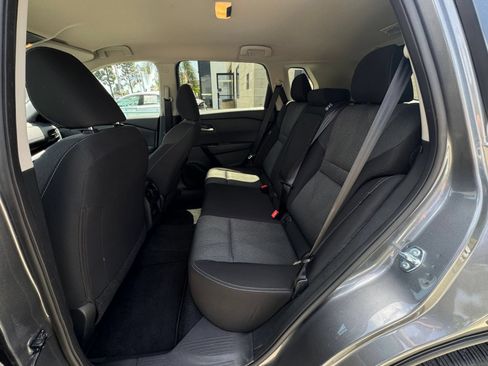 Used 2025 Nissan Rogue SV FWD image 28