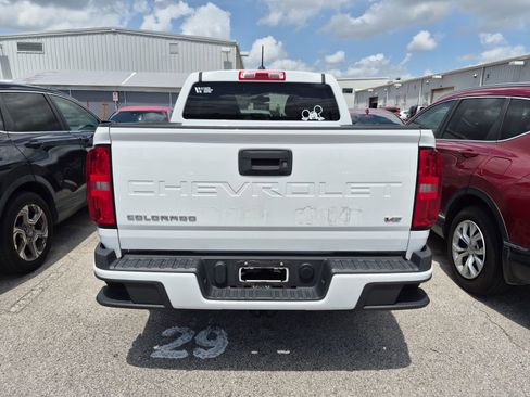 Used 2021 Chevrolet Colorado LT AWD/4WD image 5