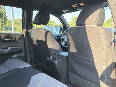 Used 2023 Toyota Tacoma TRD Sport AWD/4WD image 21