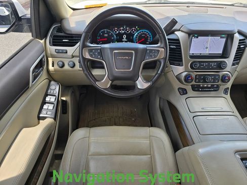 Used 2020 GMC Yukon XL Denali AWD/4WD image 18
