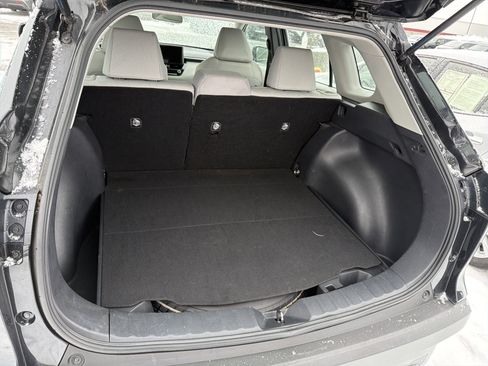 Used 2023 Toyota Corolla Cross L image 22