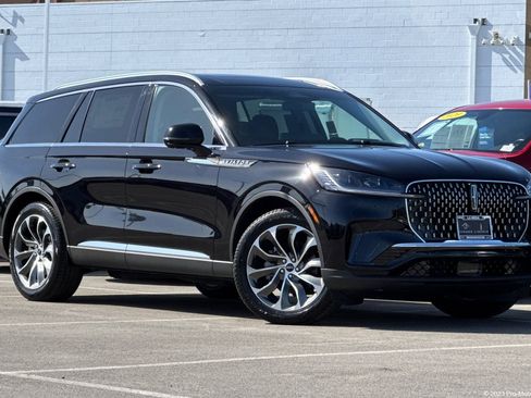 New 2025 Lincoln Aviator Reserve w/ Luxury Package RWD image 1