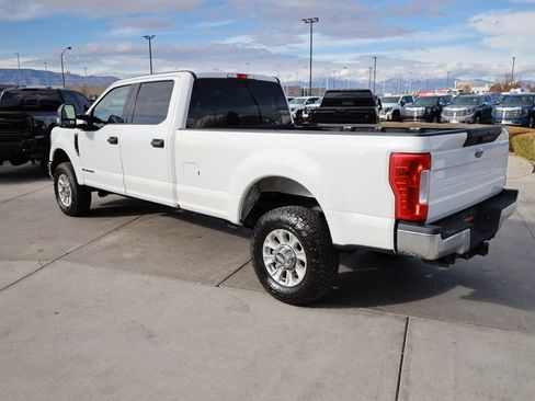 Used 2018 Ford F350 XLT AWD/4WD image 4