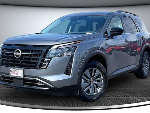 New 2026 Nissan Pathfinder SV FWD image 2