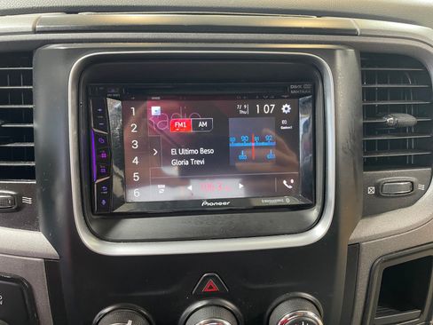 Used 2018 RAM 2500 Tradesman w/ Chrome Appearance Group AWD/4WD image 28