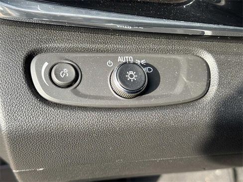 Used 2024 Buick Envista Sport Touring w/ Convenience I Package image 26