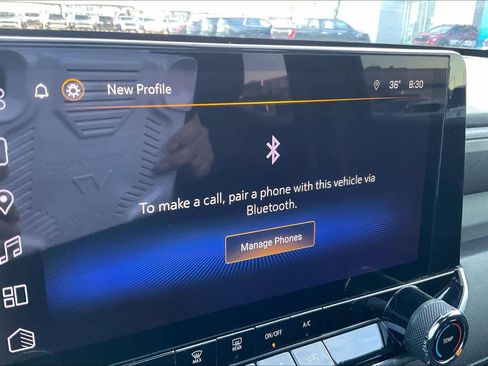 Used 2023 Chevrolet Colorado Trail Boss w/ Technology Package image 32