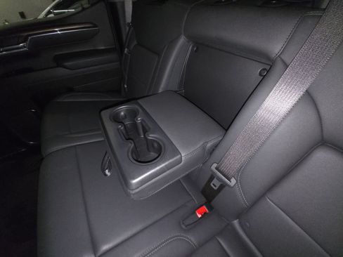 Used 2025 Chevrolet Silverado 1500 LT Trail Boss w/ LT Trail Boss Premium Package AWD/4WD image 36