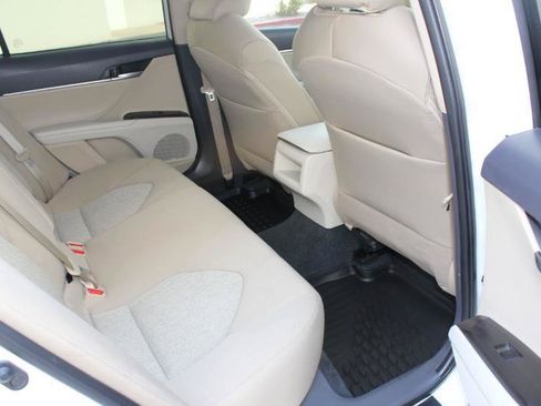 Used 2024 Toyota Camry LE FWD image 17