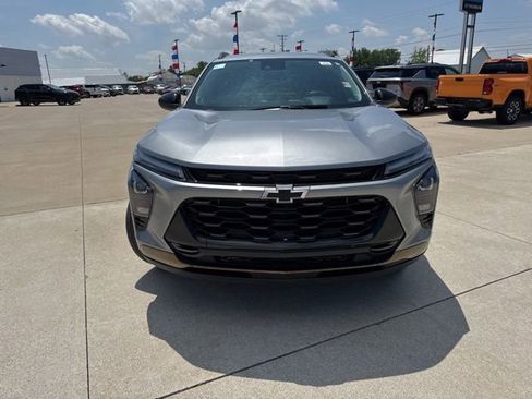 Used 2025 Chevrolet Trax ACTIV FWD image 20