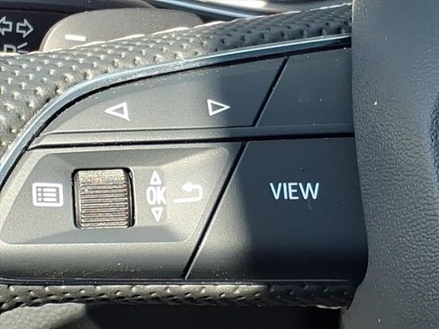 Used 2022 Audi SQ5 Premium w/ Convenience Package image 19