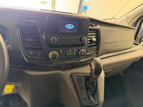 Used 2022 Ford Transit 350 DRW RWD image 14