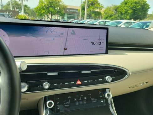 Certified 2026 Genesis GV70 2.5T AWD/4WD image 22