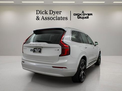 New 2026 Volvo XC90 B6 Plus w/ Protection Package Premier AWD/4WD image 2