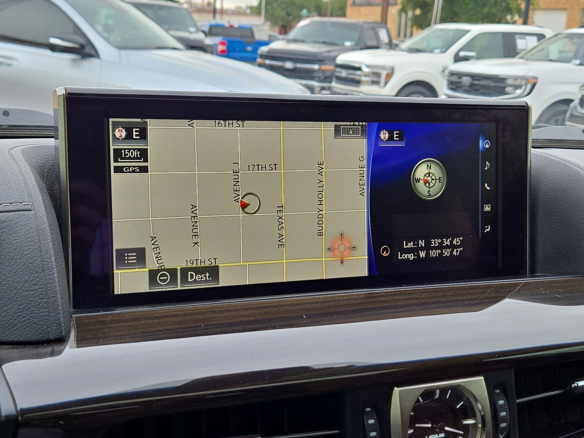 Used 2019 Lexus LX 570 4WD w/ Luxury Package image 19