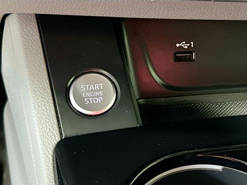 Used 2022 Audi A4 2.0T Premium w/ 18" Wheel Package image 24