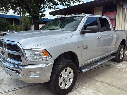 Used 2014 RAM 2500 SLT AWD/4WD image 7