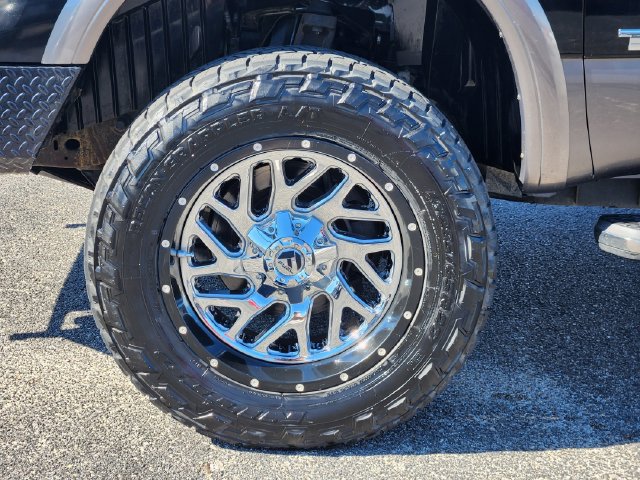 Used 2018 Nissan Titan Platinum Reserve w/ Platinum Utility Package AWD/4WD image 9