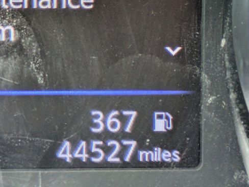 Used 2021 Nissan Rogue Sport SV image 34