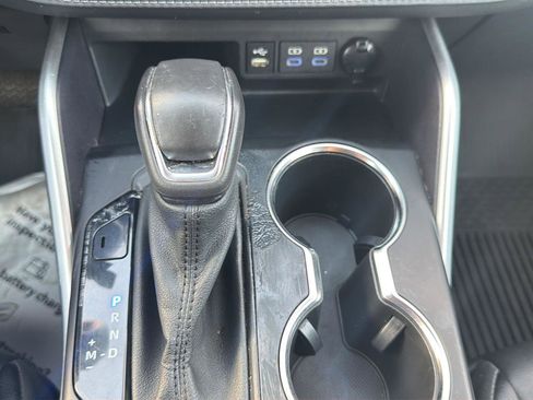 Used 2022 Toyota Highlander XLE image 27