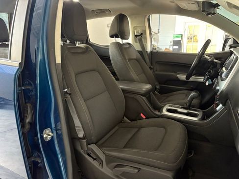 Used 2019 Chevrolet Colorado LT w/ LT Convenience Package RWD image 16