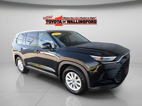 Certified 2024 Toyota Grand Highlander FWD image 14