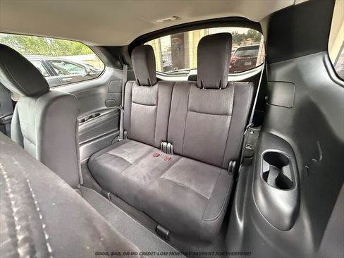 Used 2016 Nissan Pathfinder SV AWD/4WD image 16