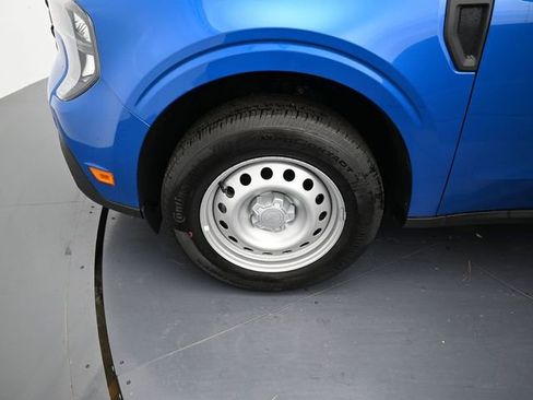 New 2025 Ford Maverick XL image 10