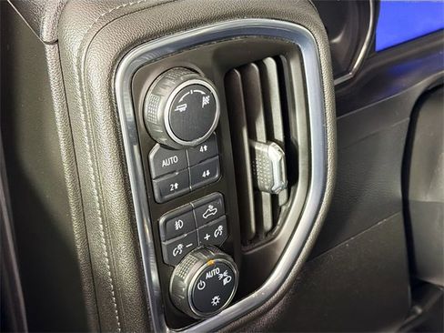 Used 2019 Chevrolet Silverado 1500 LT Trail Boss image 10