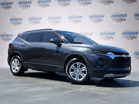 Used 2022 Chevrolet Blazer LT FWD image 2