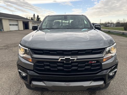Used 2022 Chevrolet Colorado Z71 AWD/4WD image 10
