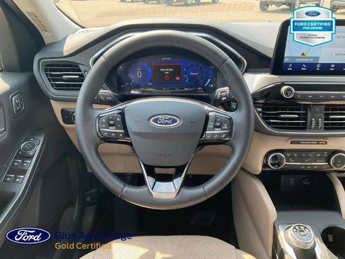 Certified 2022 Ford Escape Titanium w/ Class II Trailer Tow Package AWD/4WD image 7
