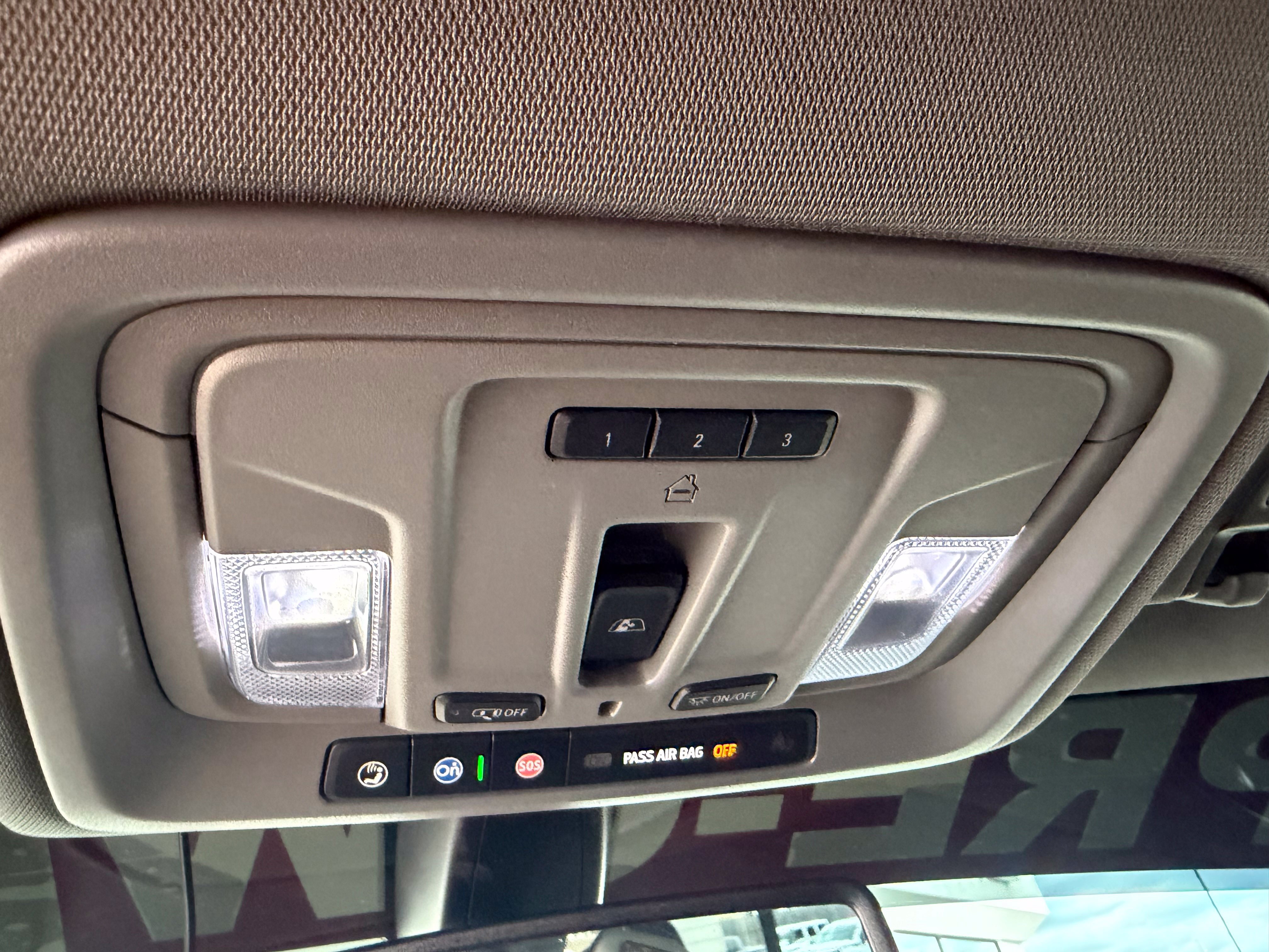 Used 2021 GMC Sierra 1500 SLT AWD/4WD image 47