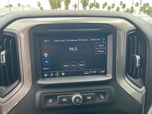 Used 2026 Chevrolet Silverado 1500 Custom w/ Turbomax Blackout Package RWD image 13