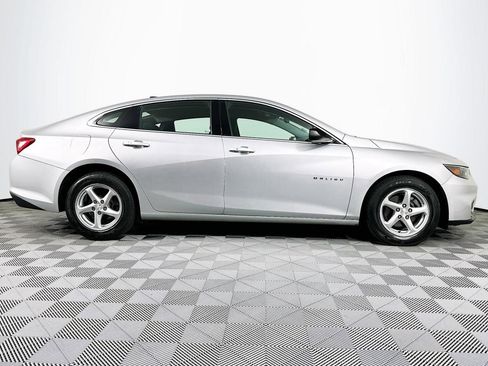 Used 2017 Chevrolet Malibu LS FWD image 25