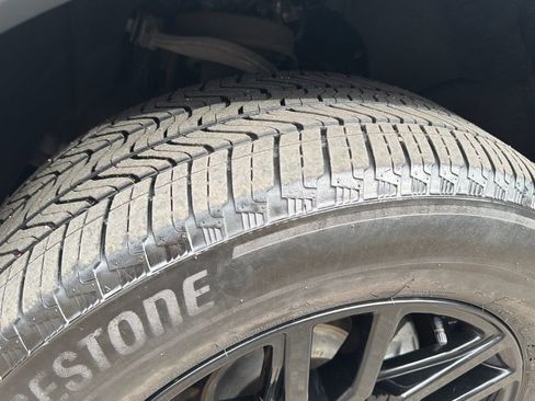 Used 2024 GMC Sierra 1500 Elevation image 26