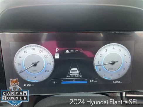 Used 2024 Hyundai Elantra SEL FWD image 17