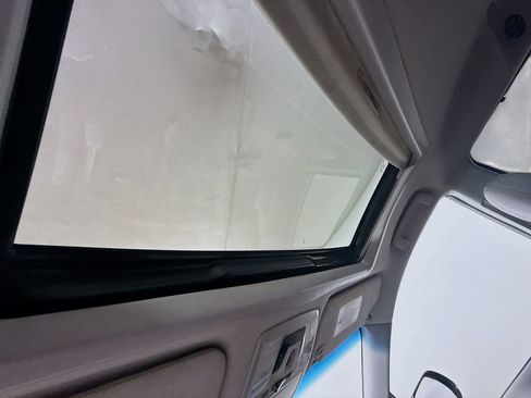 Used 2016 Toyota Sienna XLE image 22