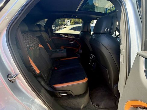 Used 2023 Bentley Bentayga Speed AWD/4WD image 11