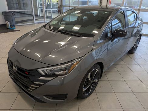 New 2025 Nissan Versa SR w/ Trunk Package image 7