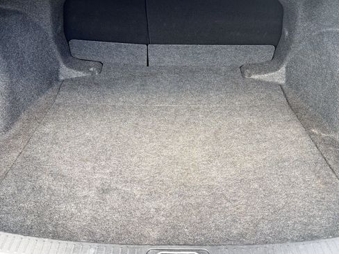 Used 2025 Toyota Corolla LE image 27